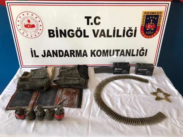 Bingöl'de terör operasyonu, el bombaları ve mühimmat ele geçirildi 