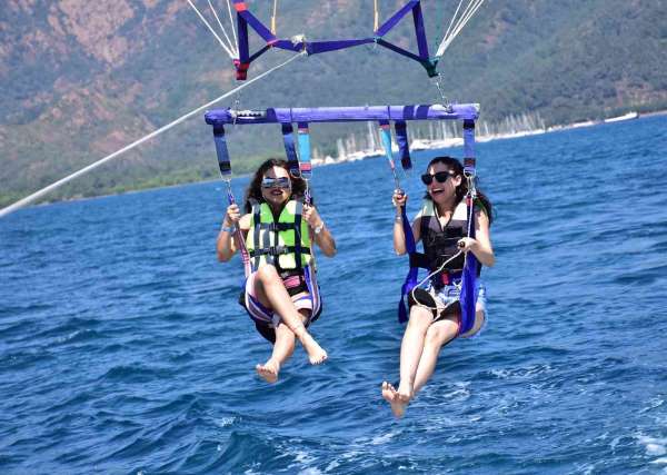 Marmaris'te su sporları turistlerin vazgeçilmezi oldu