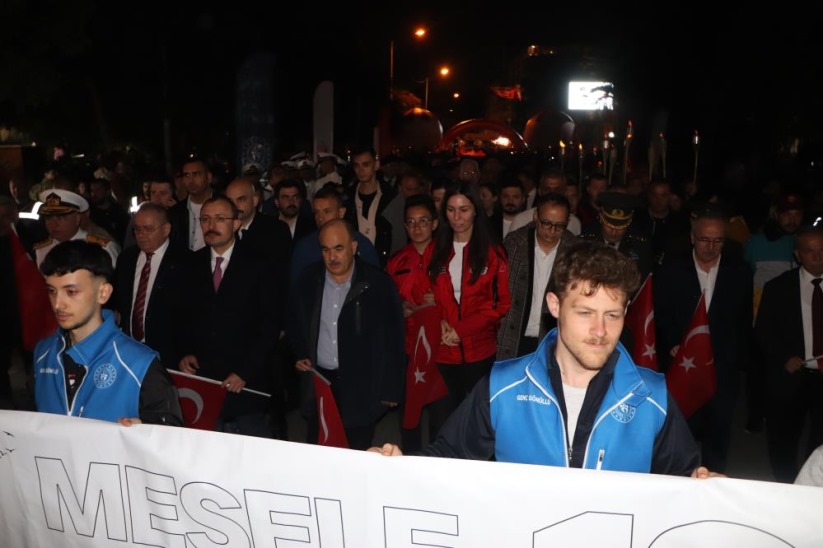 Samsun'da 'Fener Alayı ve Gençlik Festivali Yürüyüşü'