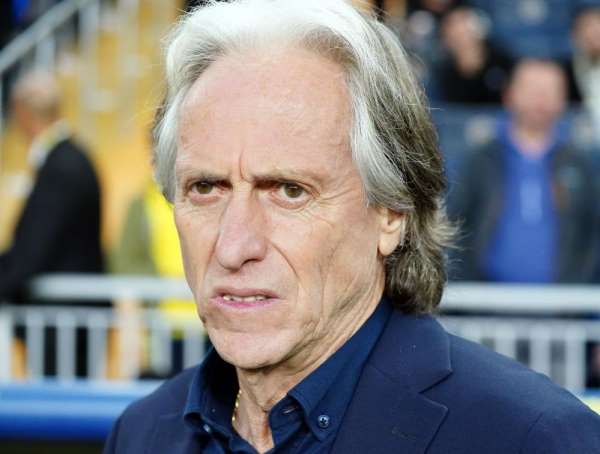 Jorge Jesus'tan kadroda 2 değişiklik