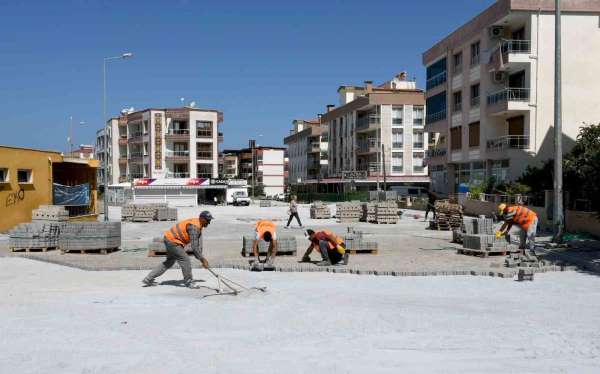 Kuşadası Belediyesi Davutlar Mahallesi'ndeki çalışmalarını sürdürüyor