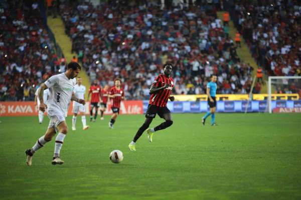 Trendyol Süper Lig: Gaziantep FK: 0 - Fatih Karagümrük: 0