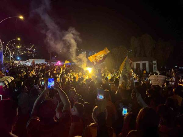 Galatasaray'ın 25. şampiyonluğu Hatay'da coşkuyla kutlandı