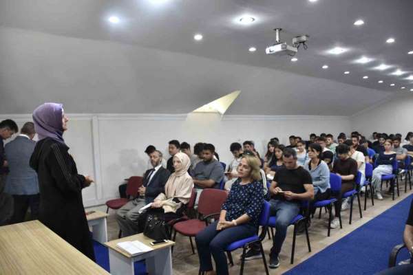 Köyceğiz Müftülüğü'nden üniversiteli gençlere seminer