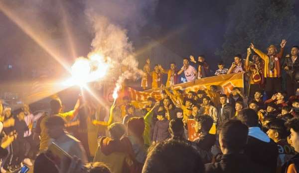 Kütahya'nın Tavşanlı ilçesinde şampiyonluk kutlamaları