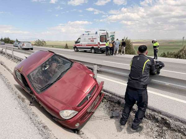 Sürücünün öldüğü kazayı arkadan gelen otomobilin kamerası saniye saniye kaydetti