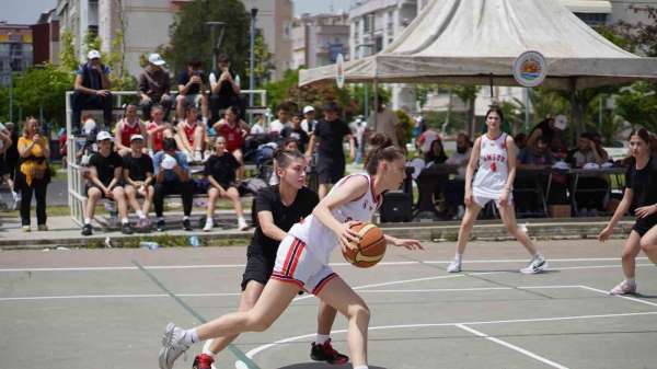Sporun nabzı Atakum'da attı