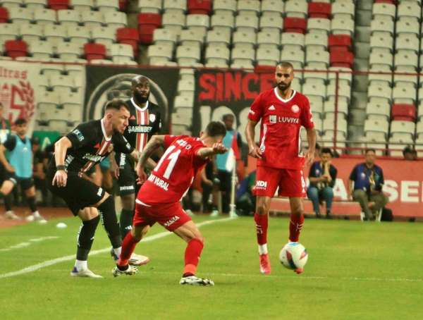 Trendyol Süper Lig: Antalyaspor: 0 - Gaziantep FK: 0