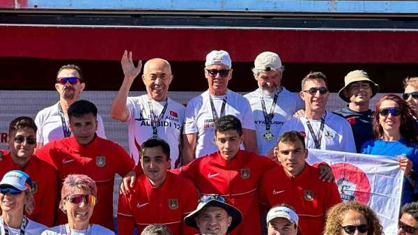 75 yaşındaki 'Demir Adam' Ayvalık'ta ikinci oldu