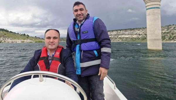 Aslanapa Kaymakamı Tosun, Kureyşler Barajı'nda su ürünleri denetimine katıldı