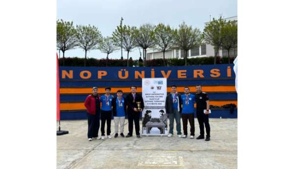 Düzce Üniversitesi Satranç Topluluğu'ndan KuzeyCup'ta 4. oldu