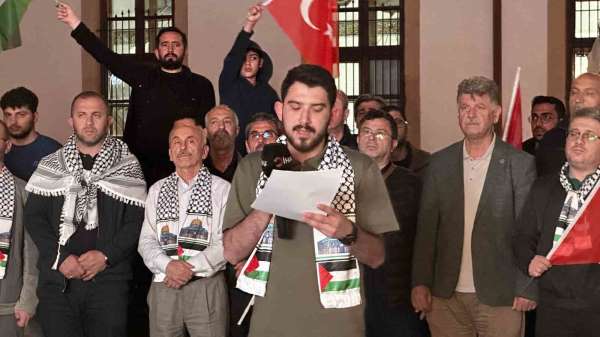 Küresel Sumud Filosu'na yapılan saldırıya karşı Sakaryalılar tek yürek oldu