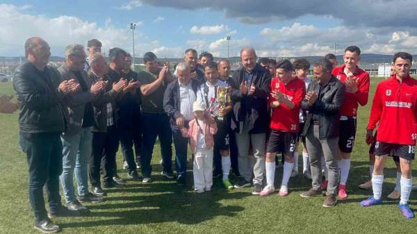 Tavşanlı'da ligin bitimine 2 hafta kala şampiyon Göbelspor oldu