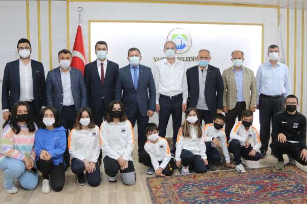 Kayseri Gençlik Ve Spor İl Müdürü'nden Başkan Öztürk'e teşekkür