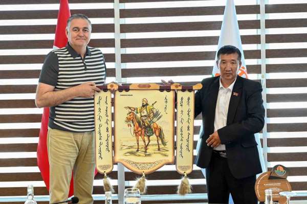 Antalya OSB'de Moğolistan ile ticaret köprüsü genişliyor