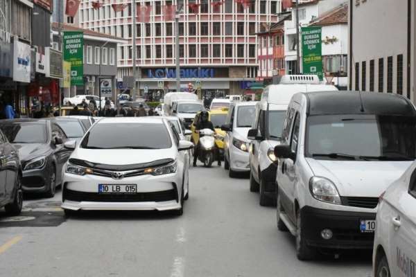 Balıkesir'de trafiğe kayıtlı araç sayısı 660 bin 295'e yükseldi