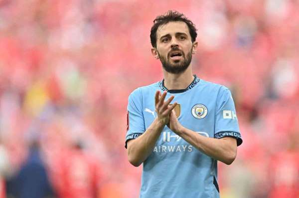 Bernardo Silva: 'Manchester City'de kalacağım'