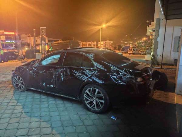 Bodrum'da kaza yaptı, plakayı söküp kaçtı