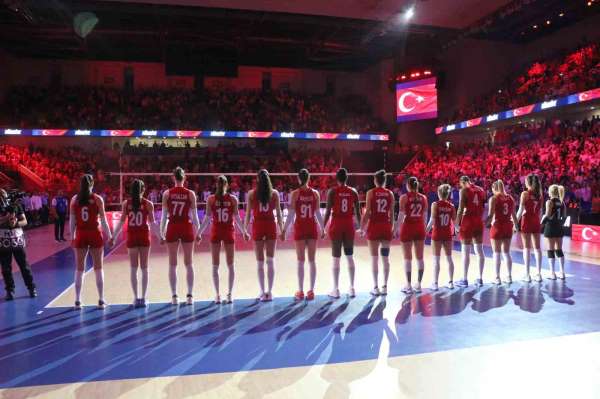 A Milli Kadın Voleybol Takımı, Fransa'yı 3-0 mağlup etti