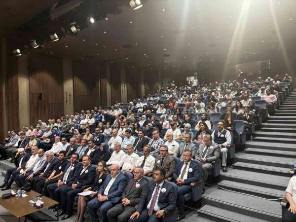 Okul saldırılarında hayatını kaybeden öğretmenler Fatih'te anıldı