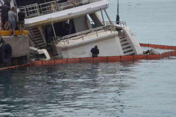 Sinop'ta yan yatan lüks yatta kurtarma mesaisi