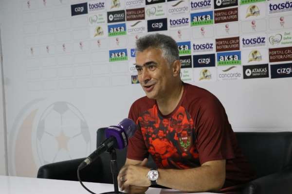 Hatayspor Teknik Direktörü Mehmet Altıparmak: 'Şampiyonluğumuzu hep beraber kutl