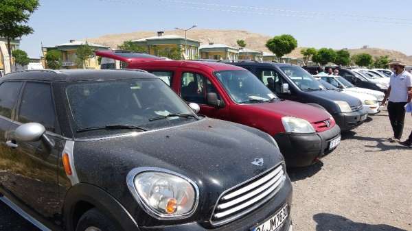 Van'da ikinci el araç fiyatları cep yakıyor 