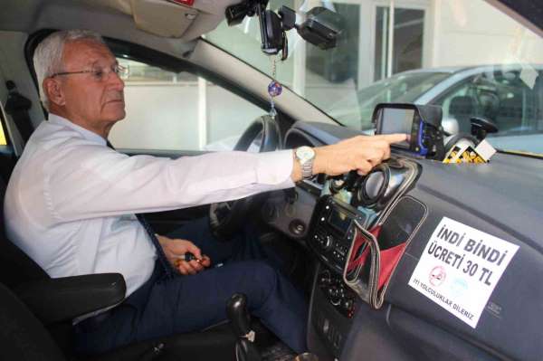 İzmir'in taksi-minibüs ücretlerinde zam kararı yok