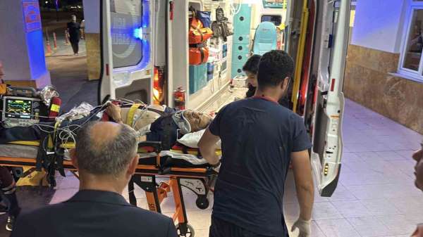 Sivas'ta trafik kazası geçiren Bitlis eski Valisi Erol Karaömeroğlu hayatını kaybetti