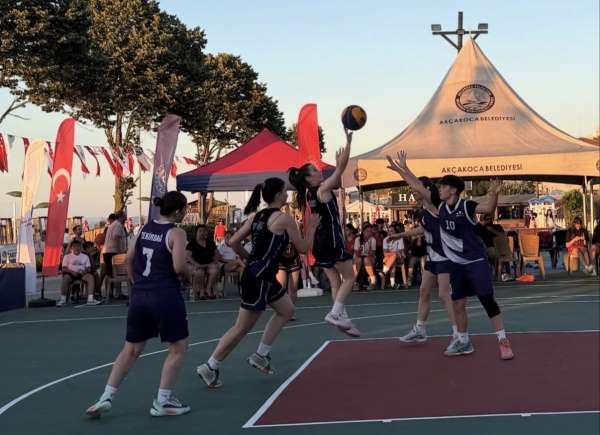 Akçakoca'da 3x3 sokak basketbolu şampiyonları Bolu ve Muğla oldu