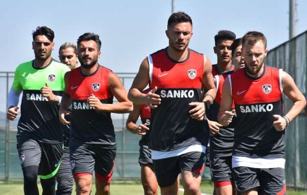 Gaziantep FK, Afyonkarahisar'da ilk antrenmanına çıktı 
