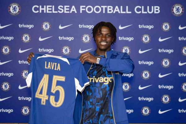 Chelsea, Romeo Lavia'yı 7 yıllığına kadrosuna kattı