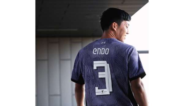 Liverpool, Wataru Endo'yu kadrosuna kattı