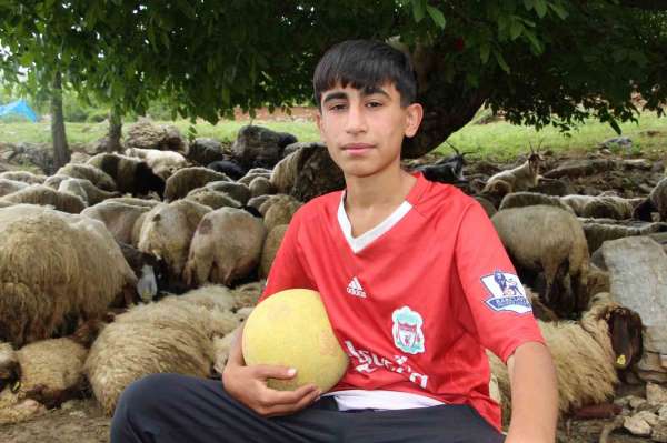 İHA'nın haberinden sonra tanındı: Çobanlıktan sahalara