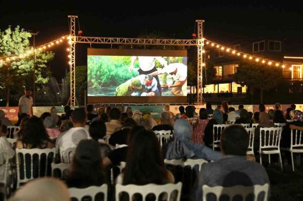 Samsun'da açık hava sinema gecelerine yoğun ilgi