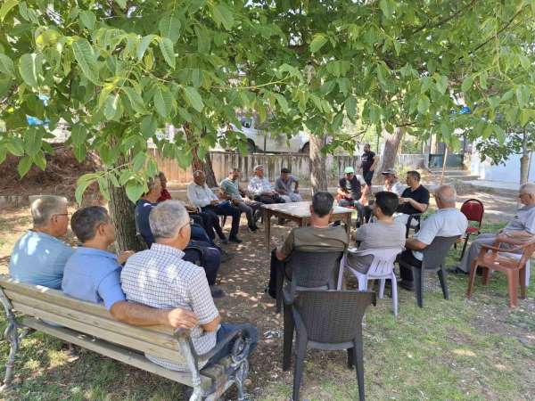 Uşak'ta yeni destekleme modeli ve kuraklık tedbirleri çiftçilere anlatıldı