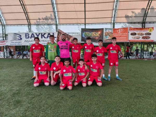 Alaşehir'de Kur'an kursu öğrencileri futbol sahasında buluştu