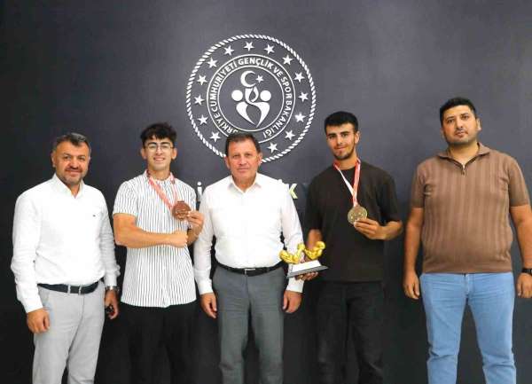 Bilek güreşinde Kayseri'den büyük başarı