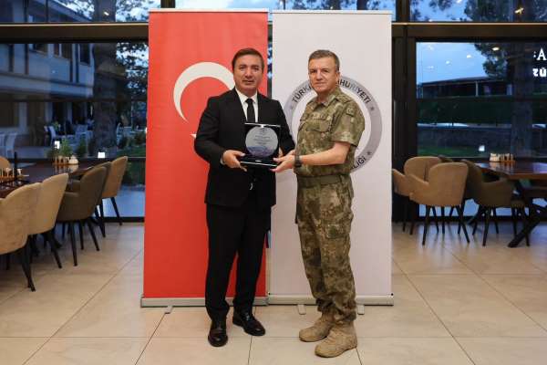 Erzincan'da 3. Ordu Komutanı ve İl Jandarma Komutanı için veda programı düzenlendi