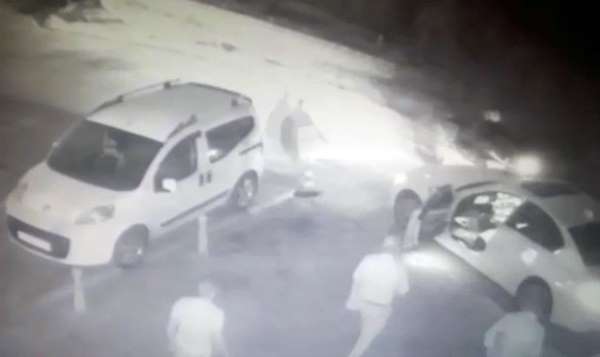 Fatih Karagümrük Spor Kulübü'nün eski başkanına saldırı kamerada