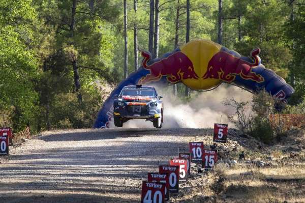 Türkiye Rallisi'nde ilk gün tamamlandı