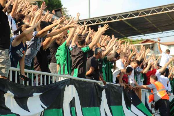 Kocaelispor taraftar grubu Hodri Meydan, Fırat Gül'ün istifasını istedi