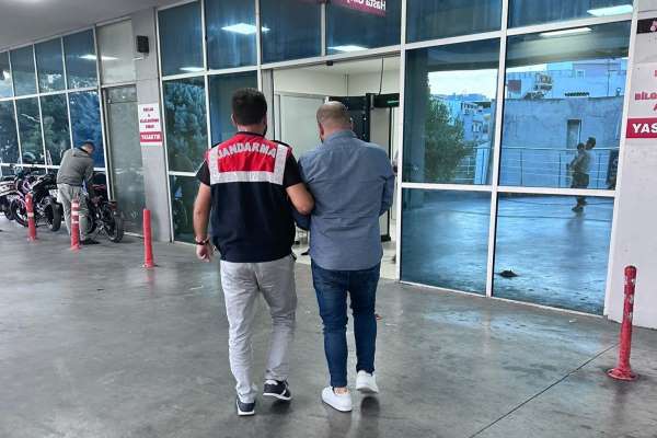 İzmir'de jandarmadan terör operasyonu: 6 gözaltı