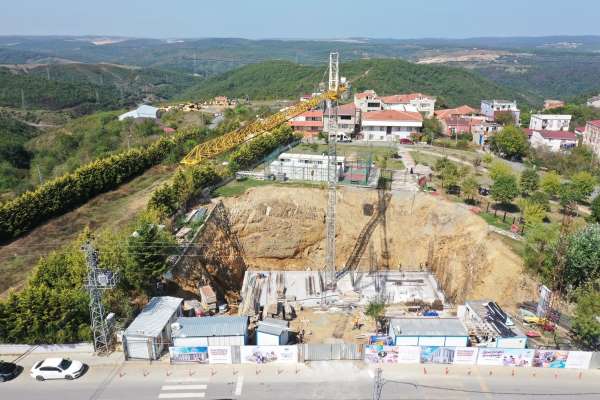 Sultangazi Belediyesi'nin yaptığı Gençlik Spor ve Sağlık Merkezi kısa sürede tamamlanacak