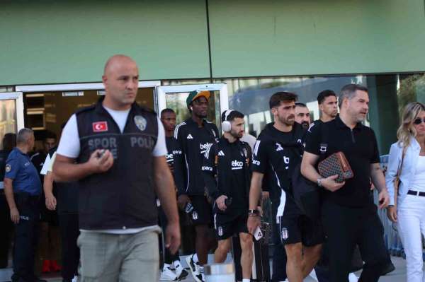 Beşiktaş kafilesi İzmir'e geldi