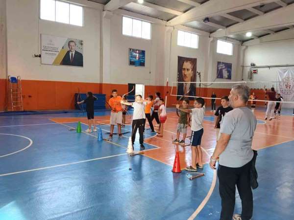 Geleneksel Türk okçuluğu Sarıgöl'de canlanıyor