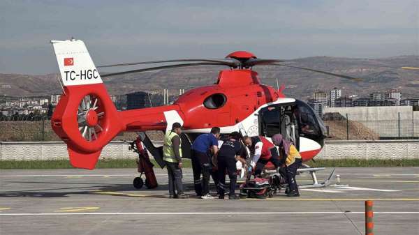 Ayını saldırısına uğrayan vatandaş için ambulans helikopter havalandı