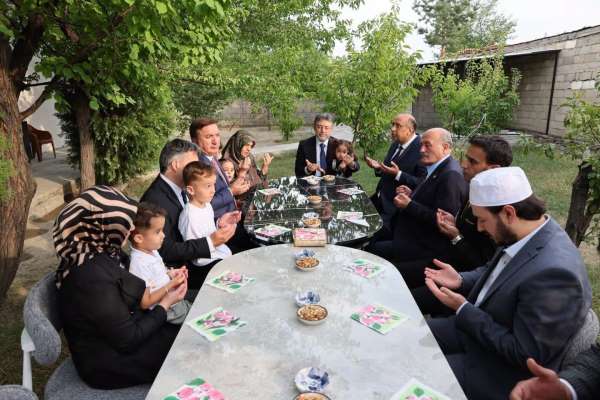 Bakan Yumaklı, şehit Jandarma Er Yakup Koç'un ailesini ziyaret etti