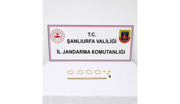 Dolandırdığı kişiden aldığı altınları satmaya çalışan şahıs yakalandı