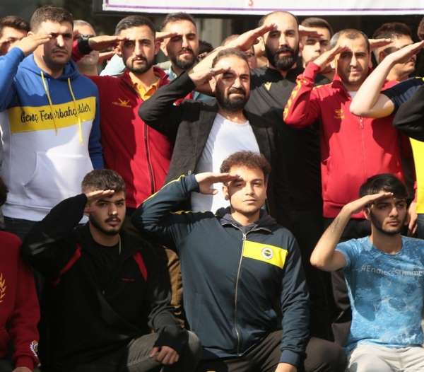Taraftar dernekleri Malatya'dan Barış Pınarı'na selam gönderdi 